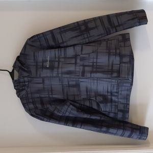 Columbia omni-shield hooded wind and water resistant jacket